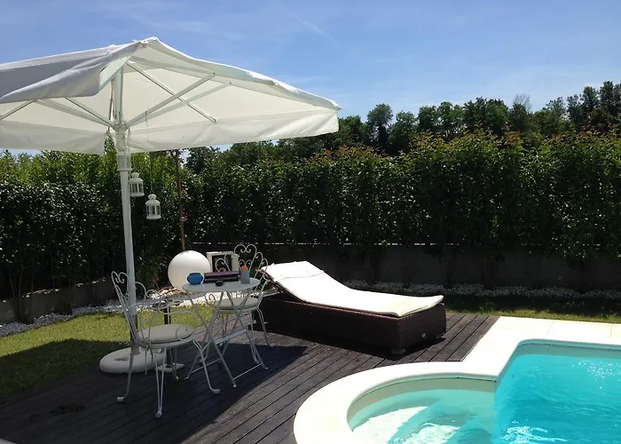 Oda ve Kahvaltı Sonomusica 4*